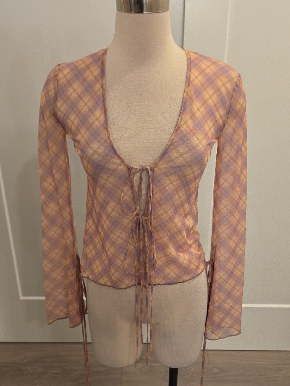 Zara women’s Lavender/Cream Plaid Tie-Front Bell-Sleeve boho top size S NWTS - Picture 2 of 9